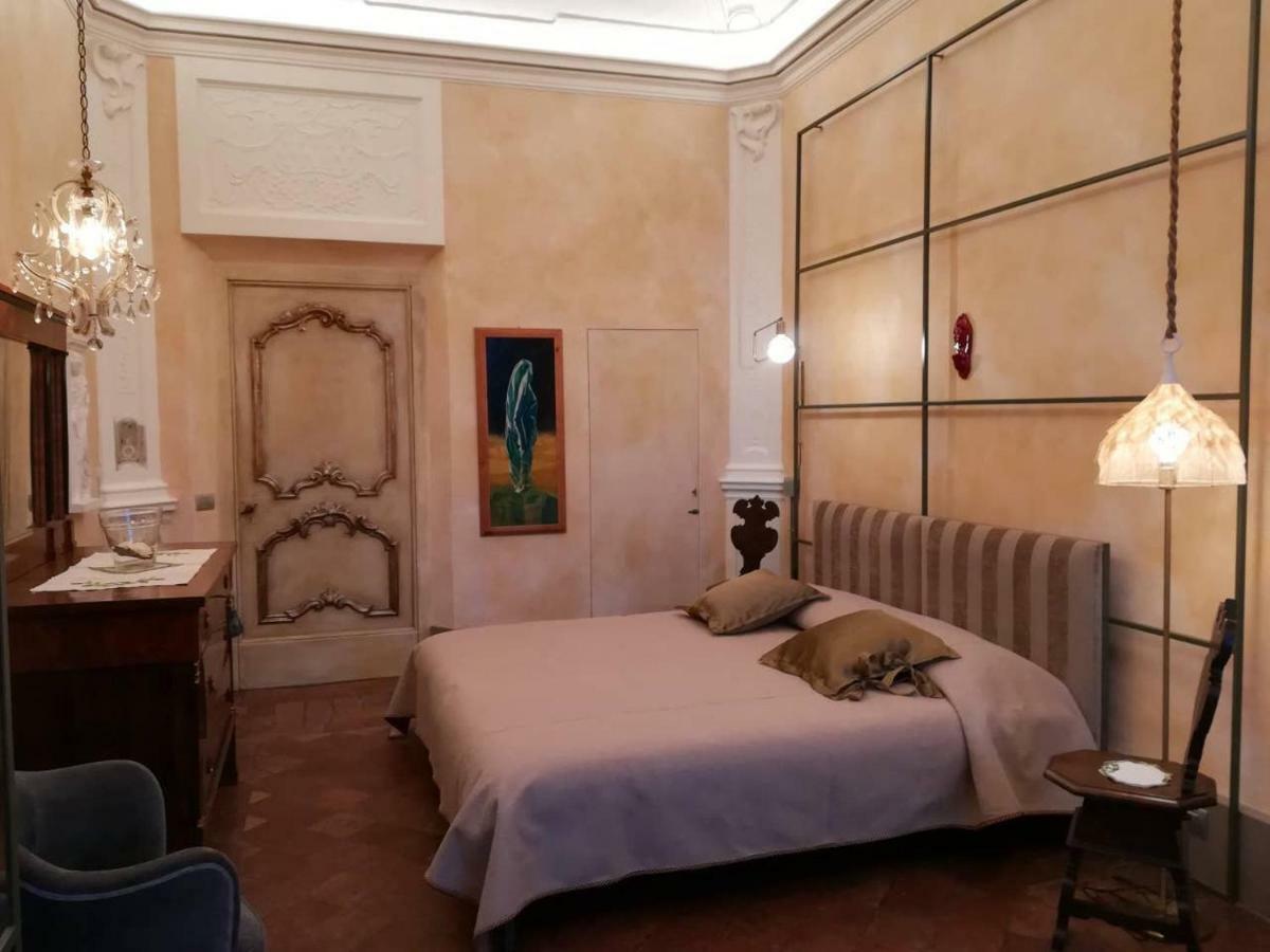 Boutique Apartment Urbino Exterior photo